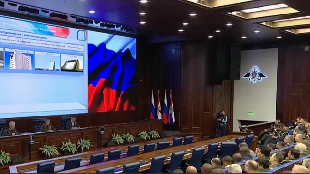 俄罗斯国防部举行军事年终通报 70国外交代表参加会议