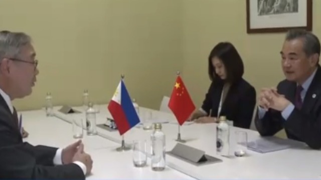 王毅出席亚欧外长会 与菲律宾及印尼外长会晤