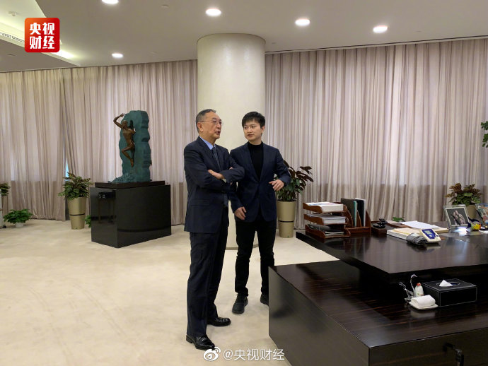「证券时报」柳传志：退休前，接班团队就已经挑大梁