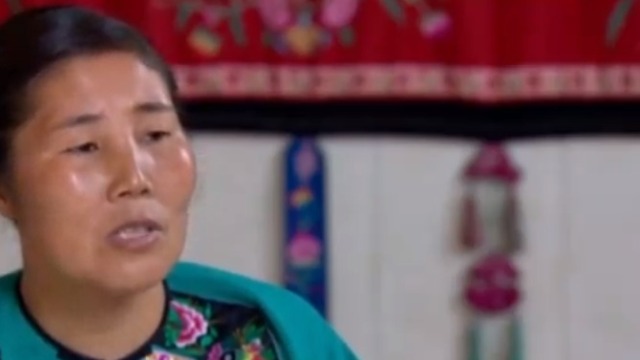 两个小孩掉进粪坑后死亡 大嫂的做法大获成效