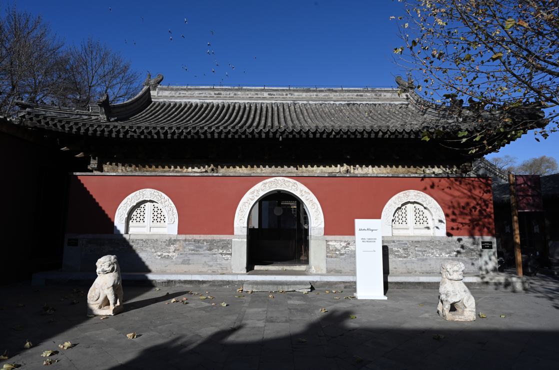 salvatore ferragamo2020春夏预览在拥有600多年悠久历史的东景缘拉开