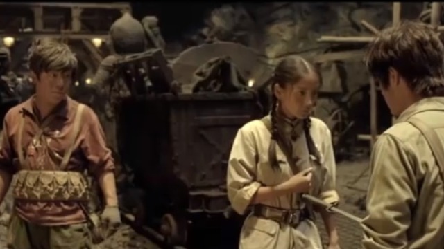 丁思甜发现彼岸花 王凯旋马上就开始吹牛了