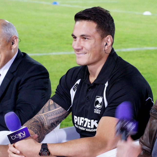 新西兰橄榄球明星发表涉疆不当言论，高仿厄齐尔