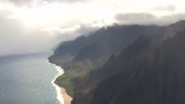 夏威夷观光直升机坠毁 已找到6人遗体1人失踪