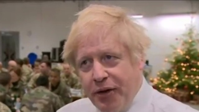 英国首相探望爱莎尼亚英兵 承诺将投放更多军事资源