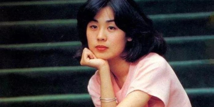 2019年末，《牧马人》突然爆火：电影女主丛珊这30年怎么样了？_凤凰网