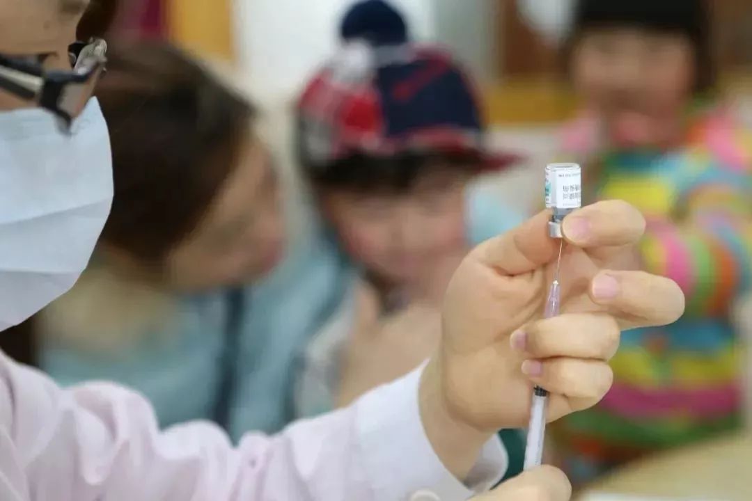 中国产儿童疫苗断供3年！上海版“药神”案改判！(图)