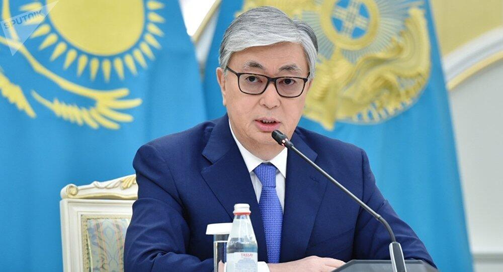 客机坠毁死伤重大 哈萨克斯坦总统：12月28日为全国哀悼日