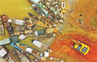 长江流域重点水域常年禁捕 28万渔民生计如何保障?