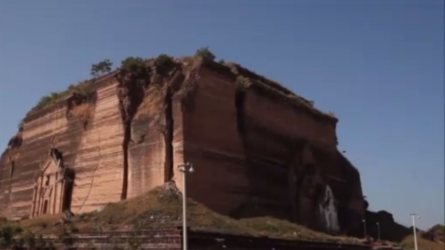 伊洛瓦底江是缅甸的经济主动脉 帕托道奇寺最引人注目