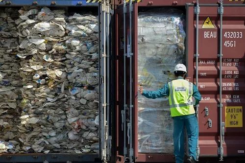 外媒聚焦“废品回收危机”：中国颠覆了全球回收市场