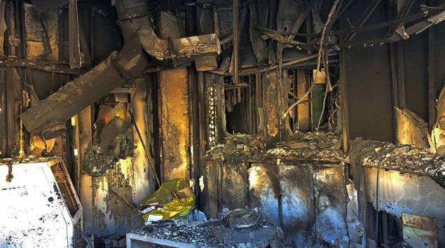 遭受冲击！美驻伊拉克大使馆内部曝光：窗户炸裂 家具烧焦