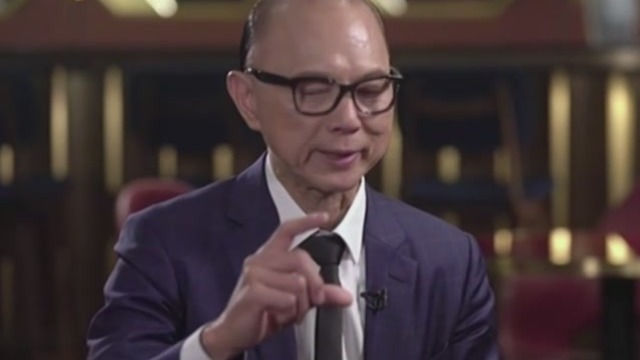 周仰杰谈穿10厘米高跟鞋的感受：很痛苦！