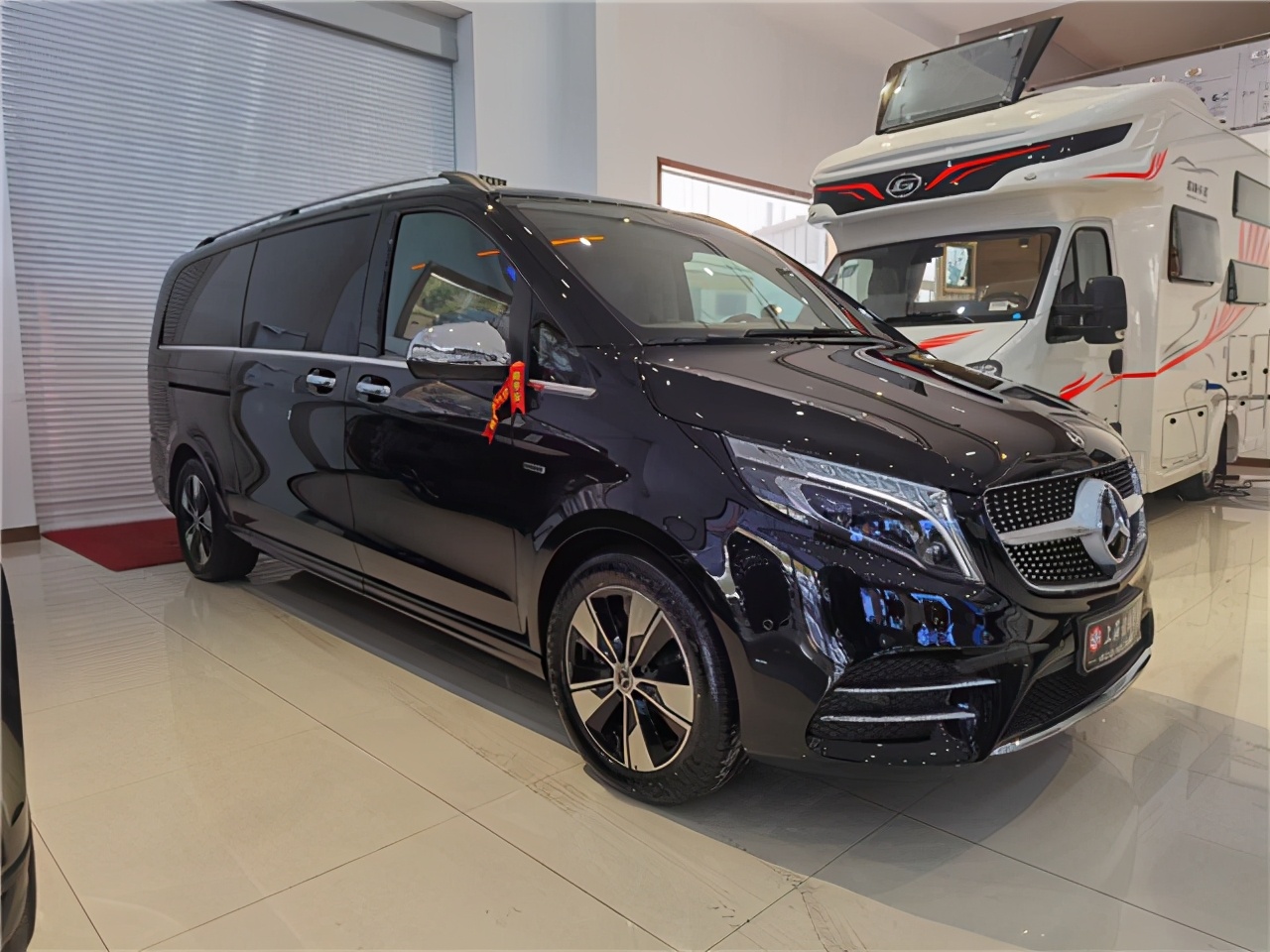 奔驰v260l长轴距商务车豪华私人定制