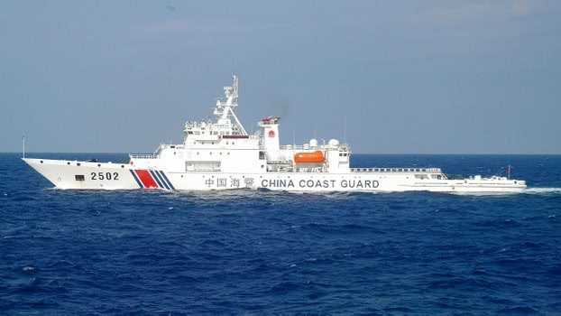 新年第一巡！中国海警舰艇编队在钓鱼岛领海内巡航