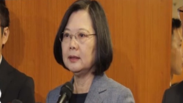 台军“黑鹰”直升机坠毁 台湾学者：对蔡英文打击很大