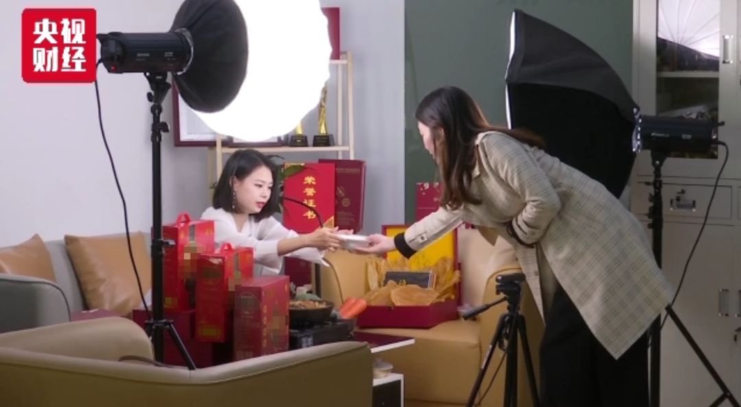 李子柒年赚1.6亿跑赢六成A股公司！背后赚大了的还有他们