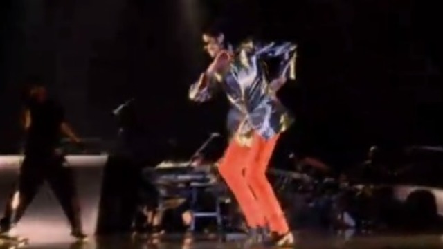 珍贵画面！迈克尔杰克逊在演唱会前的彩排视频