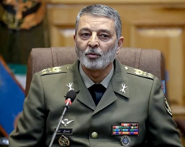 伊朗军方：革命卫队尊严荣誉仍在 我们的空域比以往更安全