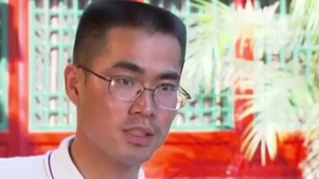 王富被中央财经大学记大过处分 不料接下来做出这种举动