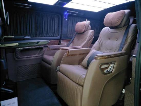 迈巴赫VS680奔驰高端商务车经典品质    