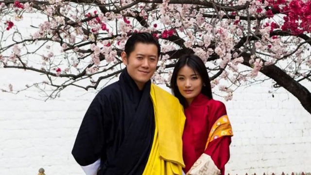 太甜了！不丹现任国王的爱情太浪漫