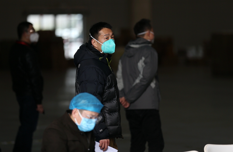 武汉医生赴红十字会仓库 花一小时只领到500个口罩(图)