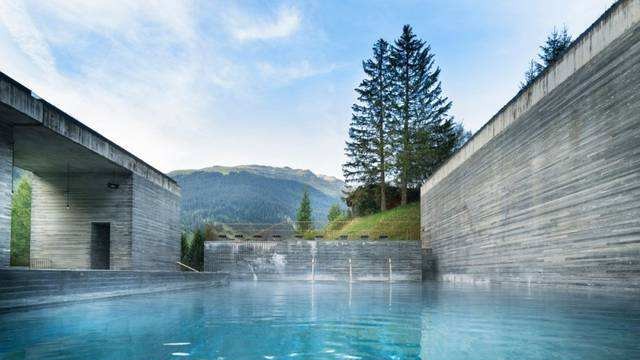 瓦尔斯温泉浴场低调奢华