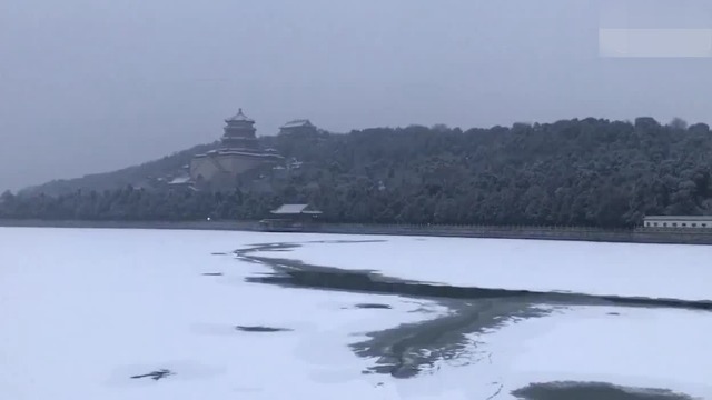实拍北京鼠年第一场雪 颐和园美如画