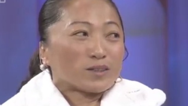 残疾女子和丈夫突破一切阻力 最终得到双方家人的认可