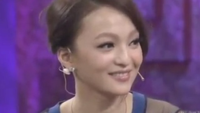 鲁豫坦言《隐形的翅膀》曾感染自己 张韶涵:换我来采访你