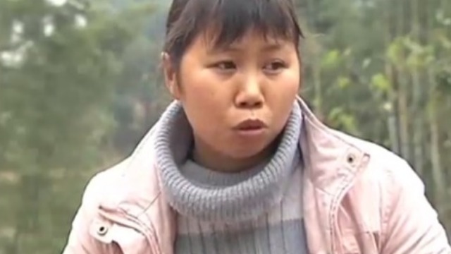 颜玉宏的母亲讲述儿子患上小儿麻痹的过程 太令人心疼了