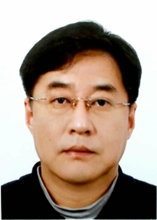 韩国总统任命新任青瓦台发言人 曾任《中央日报》总编