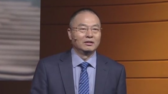 专家建议：个人所得税起征点应再提高!