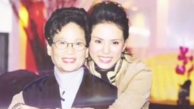 李若彤家庭背景曝光，家中竟有十个兄弟姐妹？