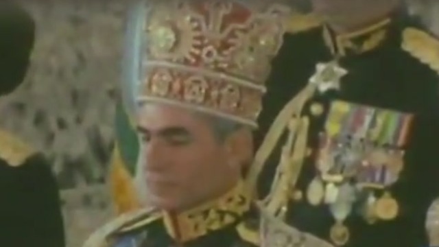 揭秘：巴列维国王为何要对自己进行加冕？