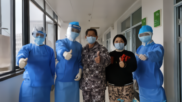 台湾患者在武汉出院了 与福建医护结下深厚情谊