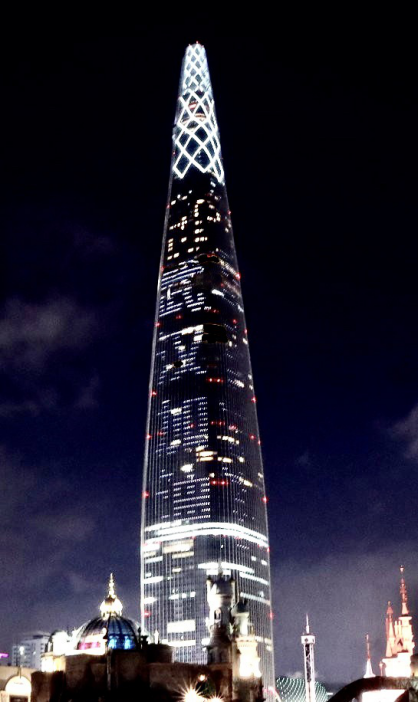韩国最高摩天大楼为中国“点亮” 为武汉加油