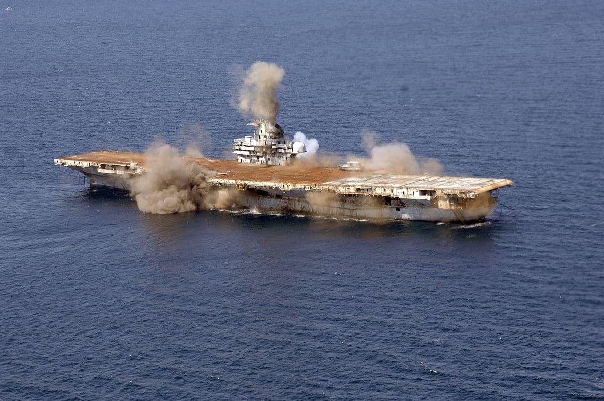 以色列四艘军舰遭到沉重打击，损失惨重，被迫狼狈不堪地撤退了 -6parkbbs.com