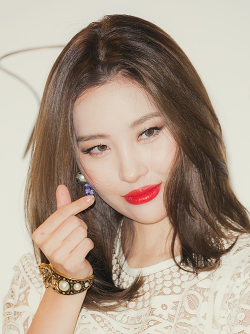 韩国歌手宣美晒捐款凭证 为一线医务人员捐1000万韩元