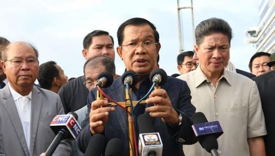 柬埔寨首相洪森：中国在被“区别对待”时 我本人去了中国