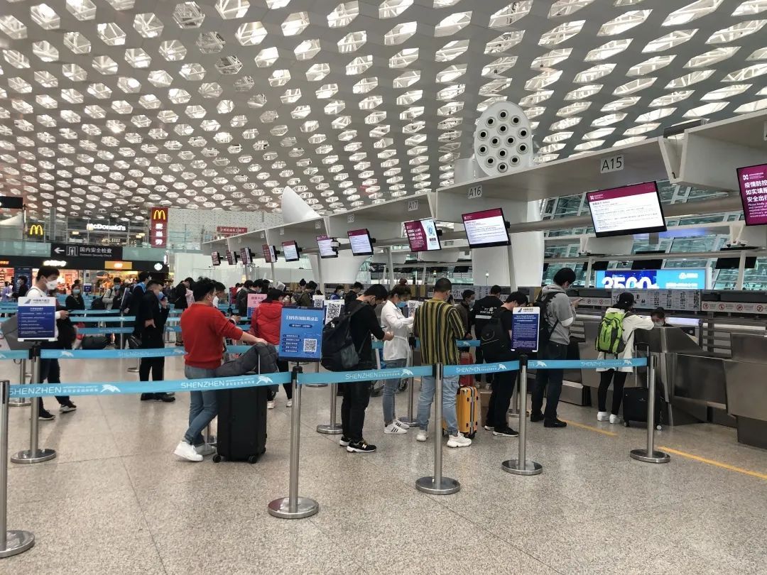 深圳飞往杭州等个别城市航班取消 深圳机场：系提前调整 