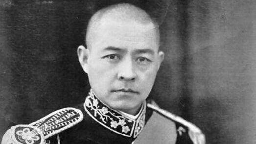 张自忠被北平学生骂作汉奸回部队准备抗战至死