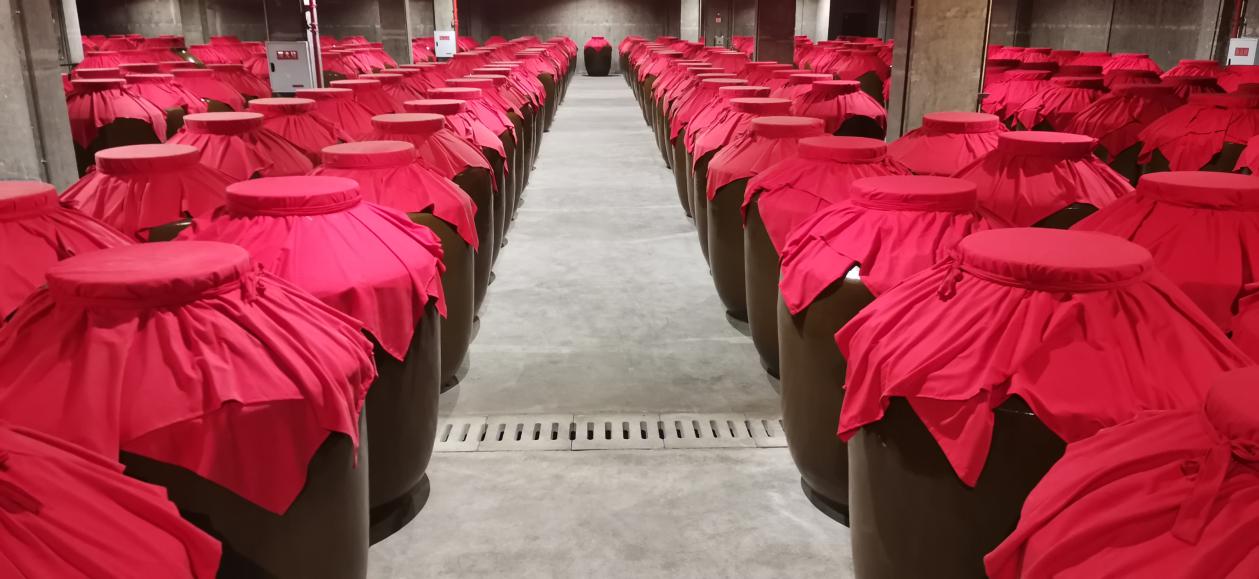 江小白发布江记酒庄支持者计划5年窖藏服务引热议