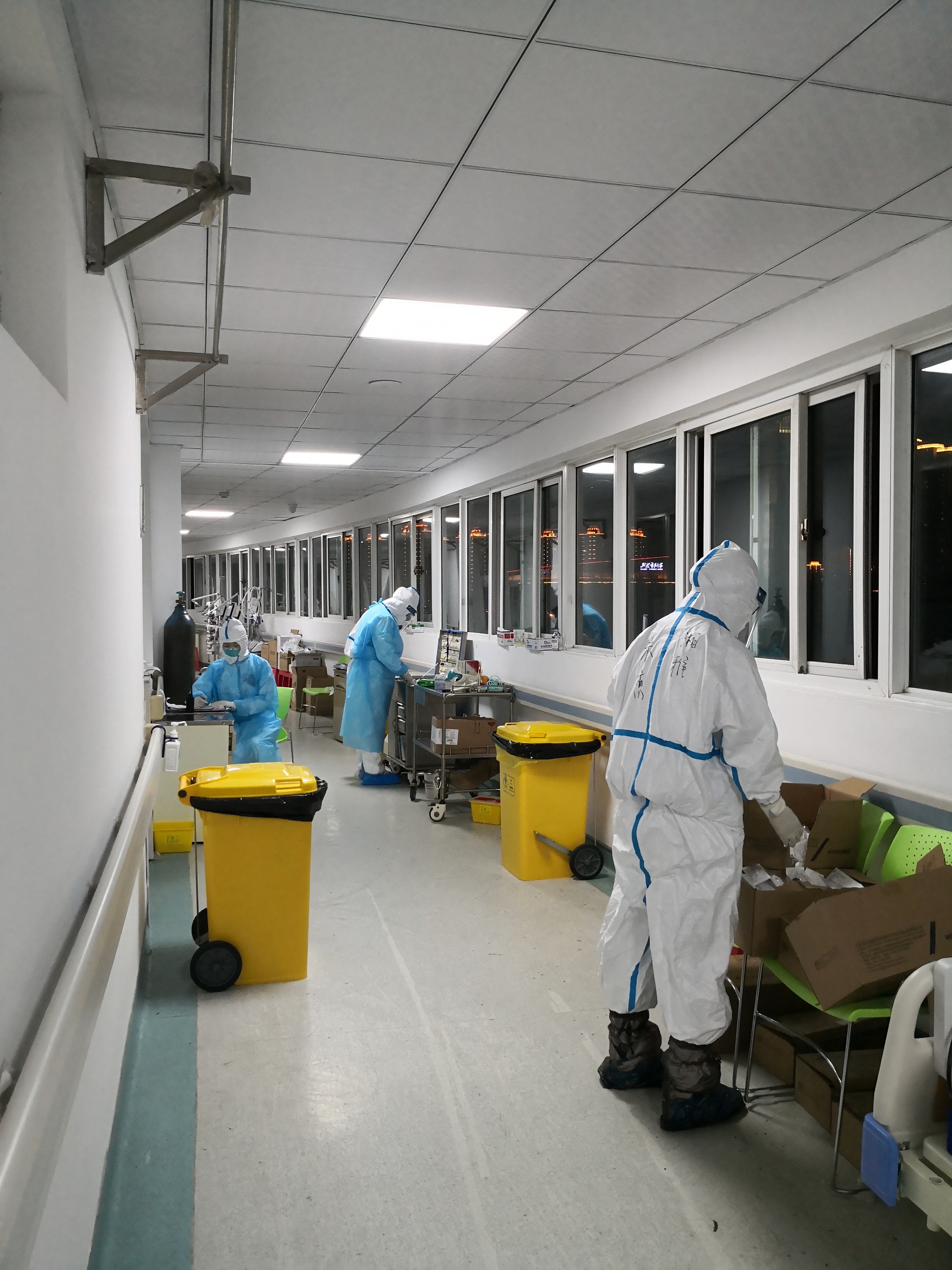 湘雅首批援鄂护士：上班第一天就崩溃了