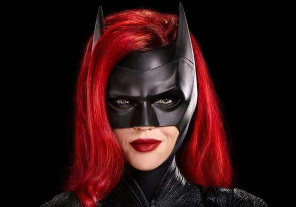 祸不单行!《蝙蝠女侠》停工前制片助理被砸瘫痪