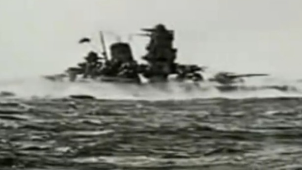 1937年日本发动全面侵华战争 日本航空母舰开到中国近海