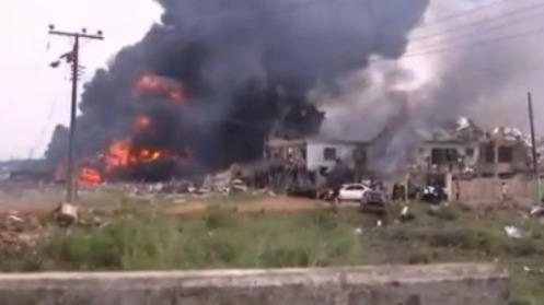 尼日利亚发生爆炸 造成至少15人死亡数十栋房屋被毁