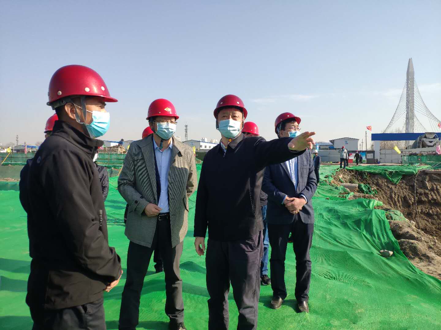 天津市宁河区区委副书记区长张伟一行莅临吾悦广场指导工作