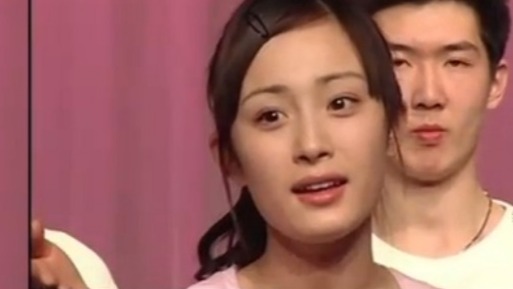 05年杨幂以专业课第一的成绩 考入北京电影学院表演系